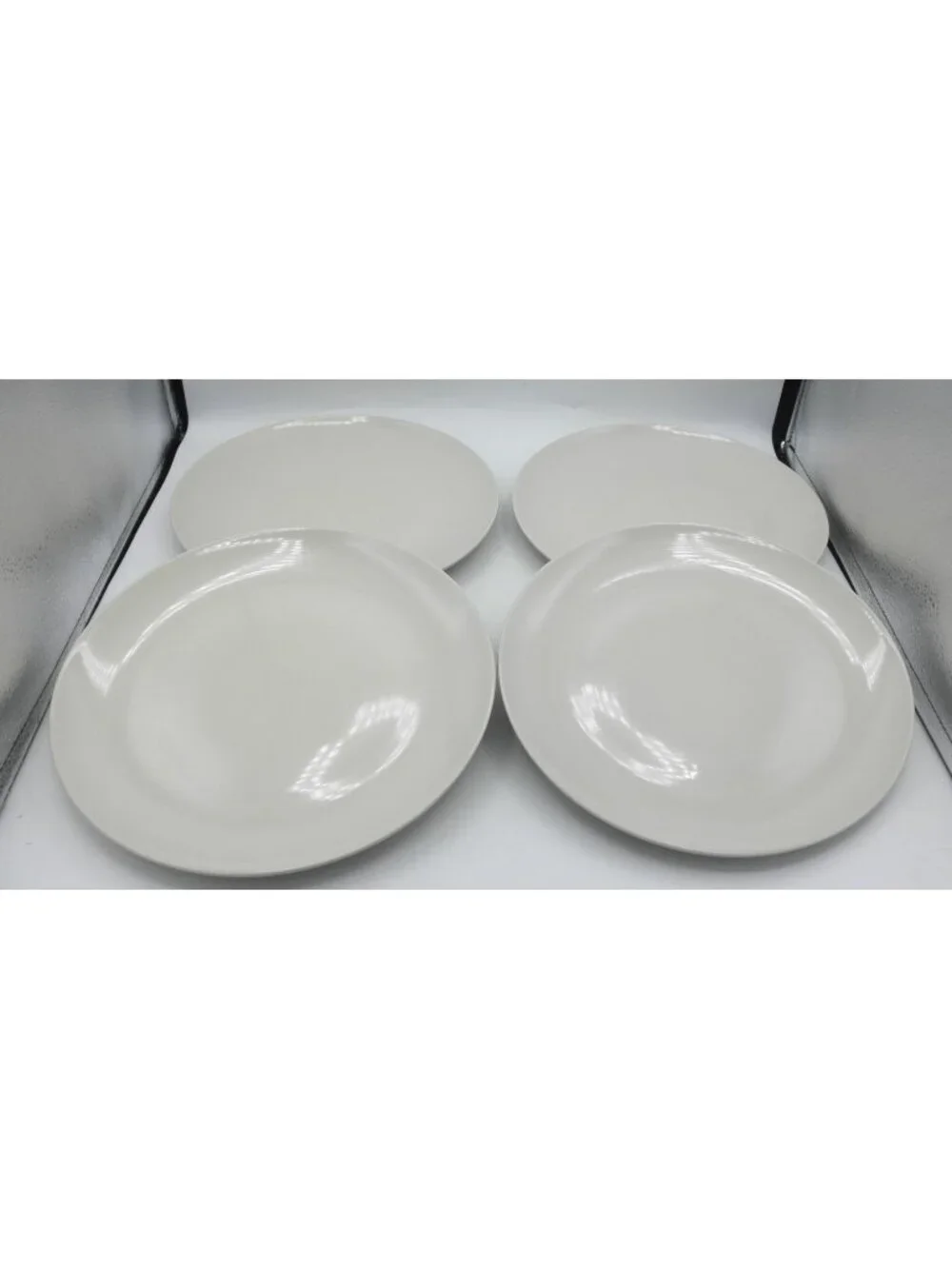 IKEA of Sweden 21986 Beige Dinner Plates Set of 4 Thailand 10.25 Inch Diameter